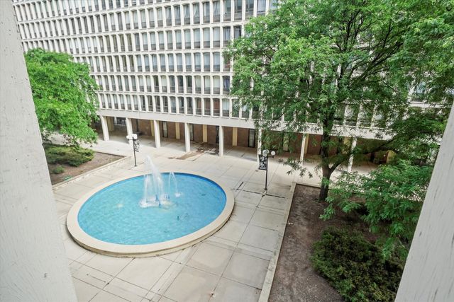 1450 E 55th Place 317S, Chicago, IL 60637