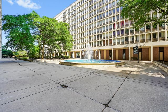 1450 E 55th Place 317S, Chicago, IL 60637
