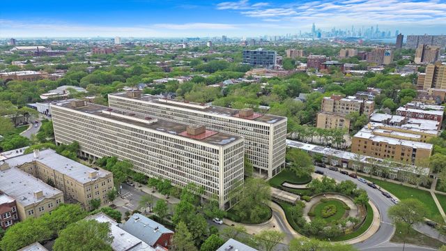 1450 E 55th Place 317S, Chicago, IL 60637