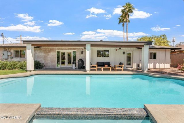 735 E NORTHERN Avenue, Phoenix, AZ 85020