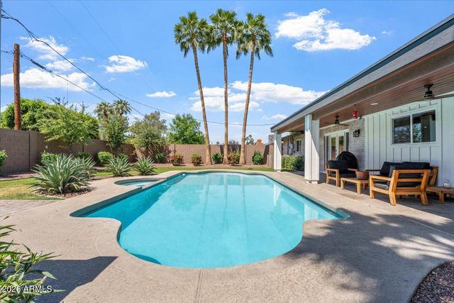 735 E NORTHERN Avenue, Phoenix, AZ 85020