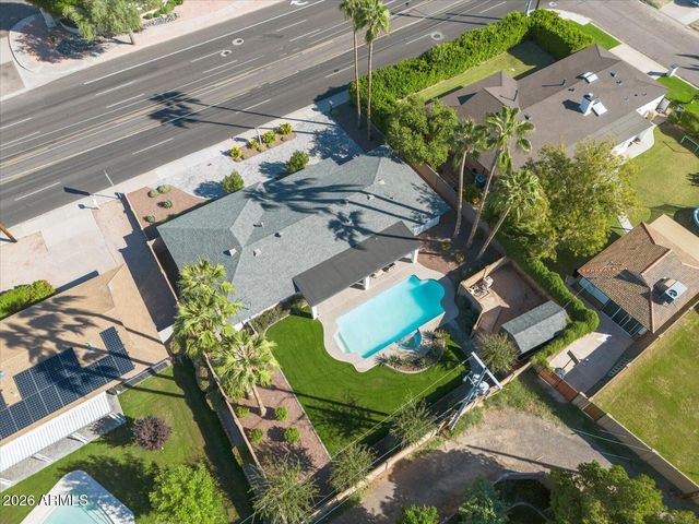 735 E NORTHERN Avenue, Phoenix, AZ 85020