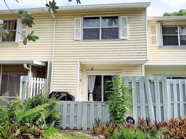 1827 NE 15th Avenue NE 1827, Fort Lauderdale, FL 33305