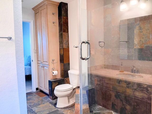 1827 NE 15th Avenue NE 1827, Fort Lauderdale, FL 33305