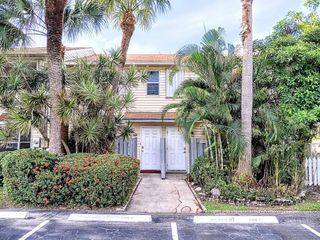 1827 NE 15th Avenue NE 1827, Fort Lauderdale, FL 33305