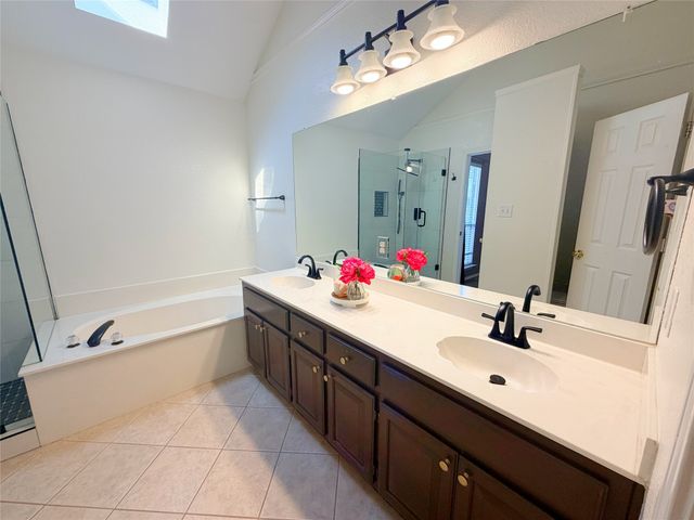 2213 Chapman Drive, Carrollton, TX 75010