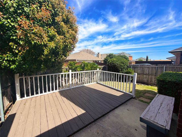 2213 Chapman Drive, Carrollton, TX 75010