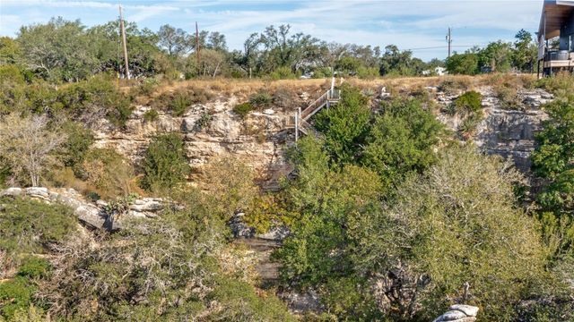25555 Pedernales Point DR, Spicewood, TX 78669