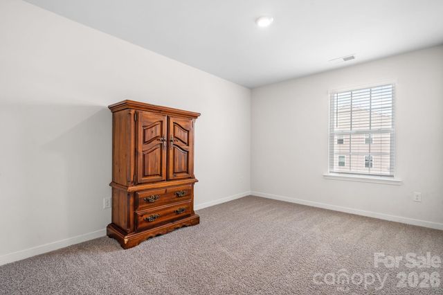 534 13th Avenue Drive NE, Hickory, NC 28601