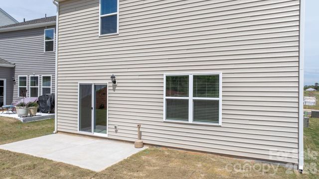534 13th Avenue Drive NE, Hickory, NC 28601