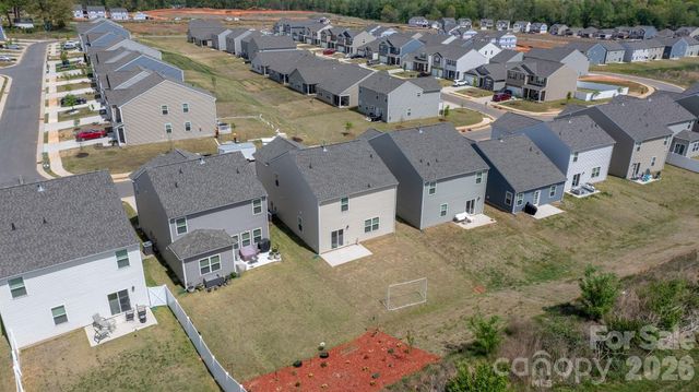 534 13th Avenue Drive NE, Hickory, NC 28601