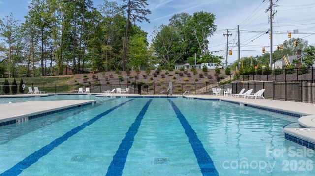 534 13th Avenue Drive NE, Hickory, NC 28601