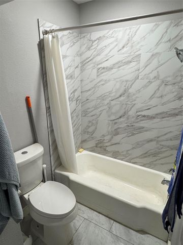 3300 Yorktown Street 4, Houston, TX 77056