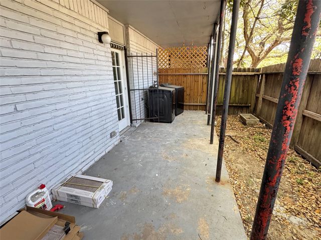 3300 Yorktown Street 4, Houston, TX 77056