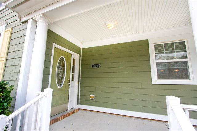 304 Ford DR, Suffolk, VA 23435