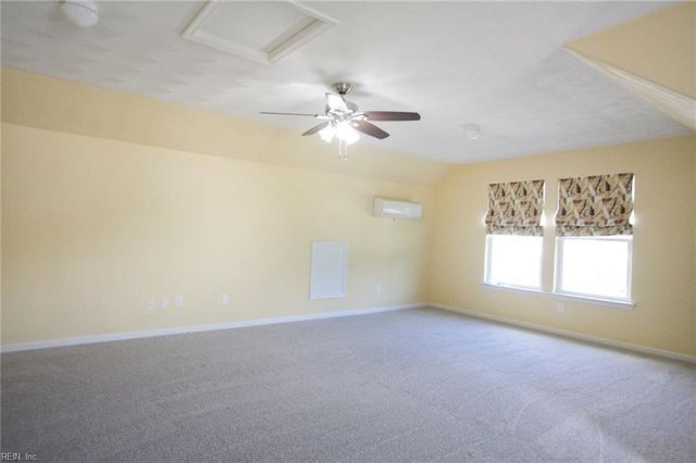 304 Ford DR, Suffolk, VA 23435