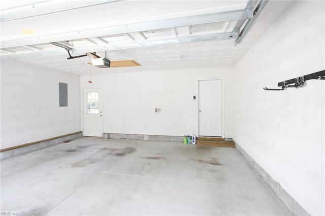 304 Ford DR, Suffolk, VA 23435