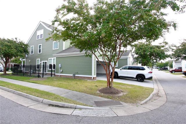 304 Ford DR, Suffolk, VA 23435