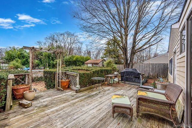 1432 Gardiner Drive, Bay Shore, NY 11706