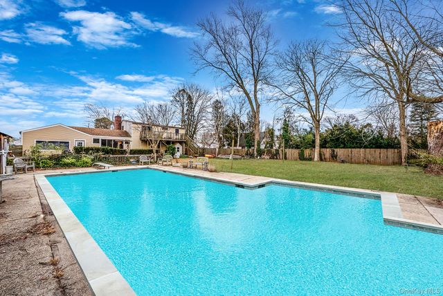 1432 Gardiner Drive, Bay Shore, NY 11706