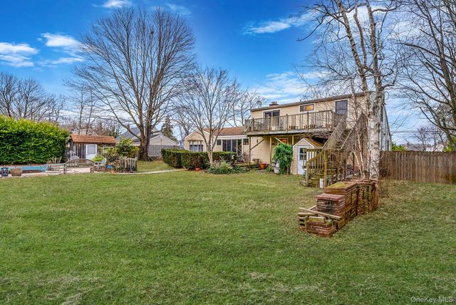 1432 Gardiner Drive, Bay Shore, NY 11706