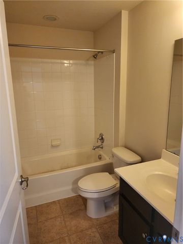 9031 Annex Ln, Mechanicsville, VA 23116