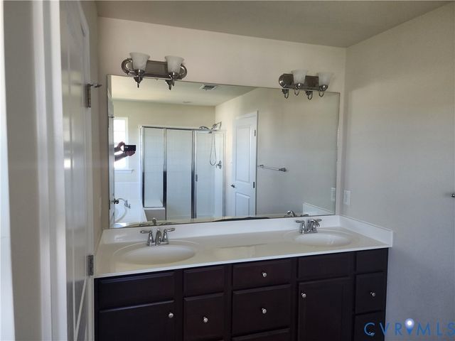 9031 Annex Ln, Mechanicsville, VA 23116