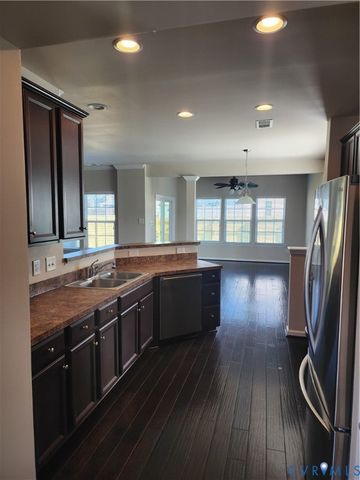 9031 Annex Ln, Mechanicsville, VA 23116