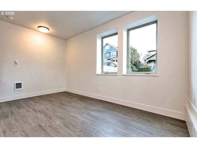 8057 Se 19TH Ave, Portland, OR 97202