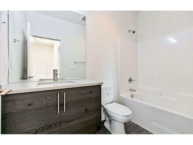 8057 Se 19TH Ave, Portland, OR 97202