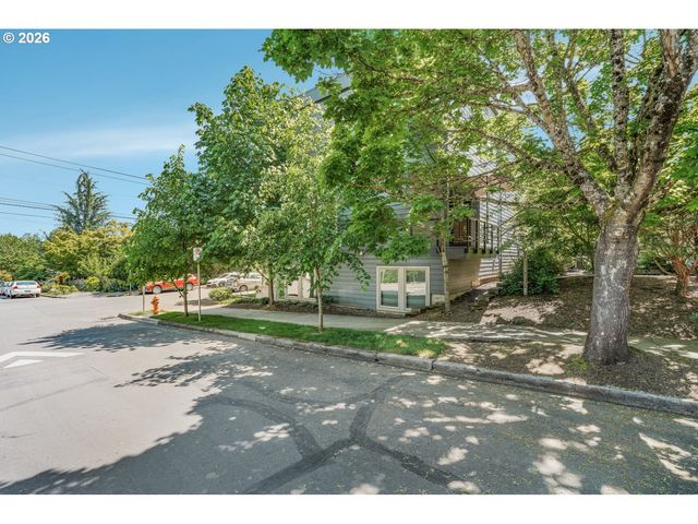 8057 Se 19TH Ave, Portland, OR 97202