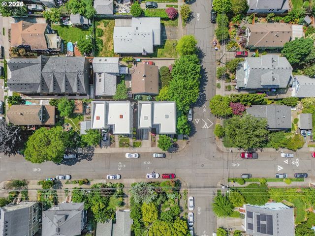 8057 Se 19TH Ave, Portland, OR 97202