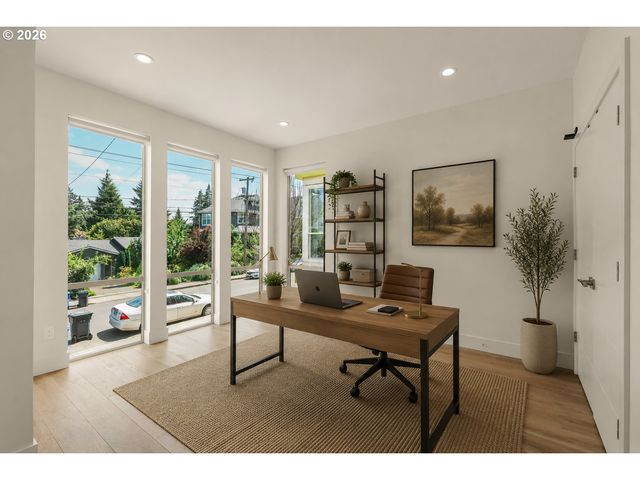 8057 Se 19TH Ave, Portland, OR 97202