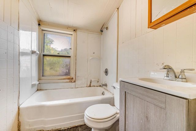 4673 N 49th STREET, Milwaukee, WI 53218