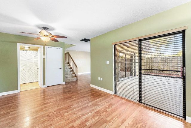 610 6th Court, Palm Beach Gardens, FL 33410