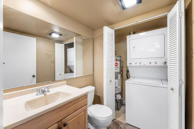 610 6th Court, Palm Beach Gardens, FL 33410