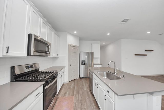 7911 Wrangler Shack Lane, Rosharon, TX 77583