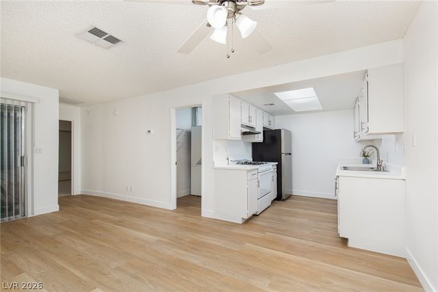 449 North Lamb Boulevard G, Las Vegas, NV 89110