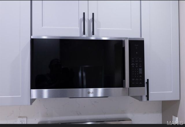 40 Sunset Court, Pasadena Park, MO 63121