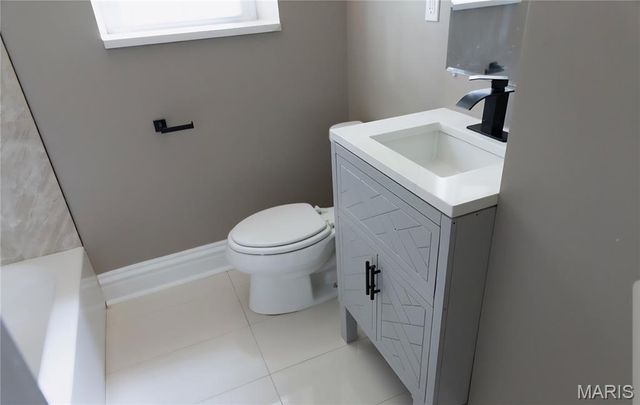 40 Sunset Court, Pasadena Park, MO 63121