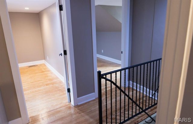 40 Sunset Court, Pasadena Park, MO 63121