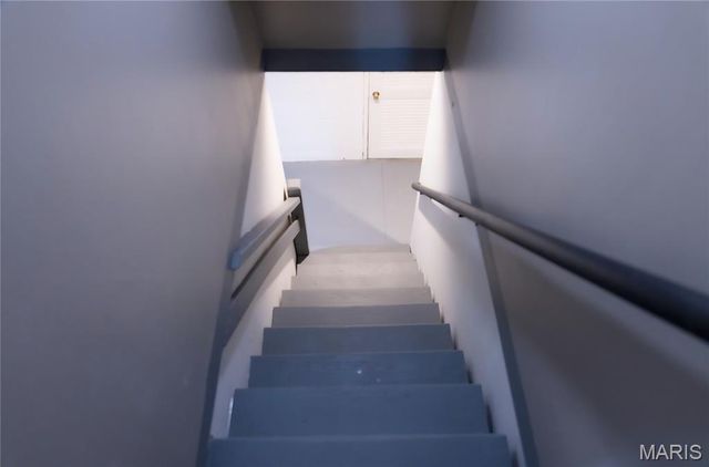 40 Sunset Court, Pasadena Park, MO 63121