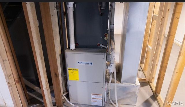 40 Sunset Court, Pasadena Park, MO 63121