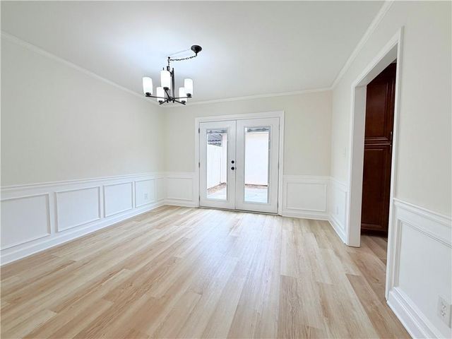 300 Winding River Drive E, Atlanta, GA 30350