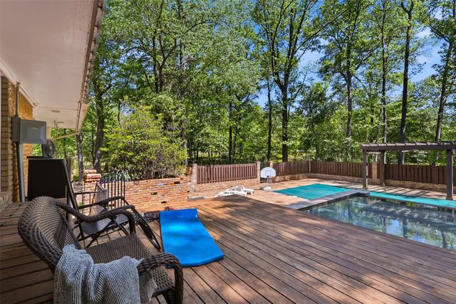 1201 Garden Avenue, Mt Pleasant, TX 75455