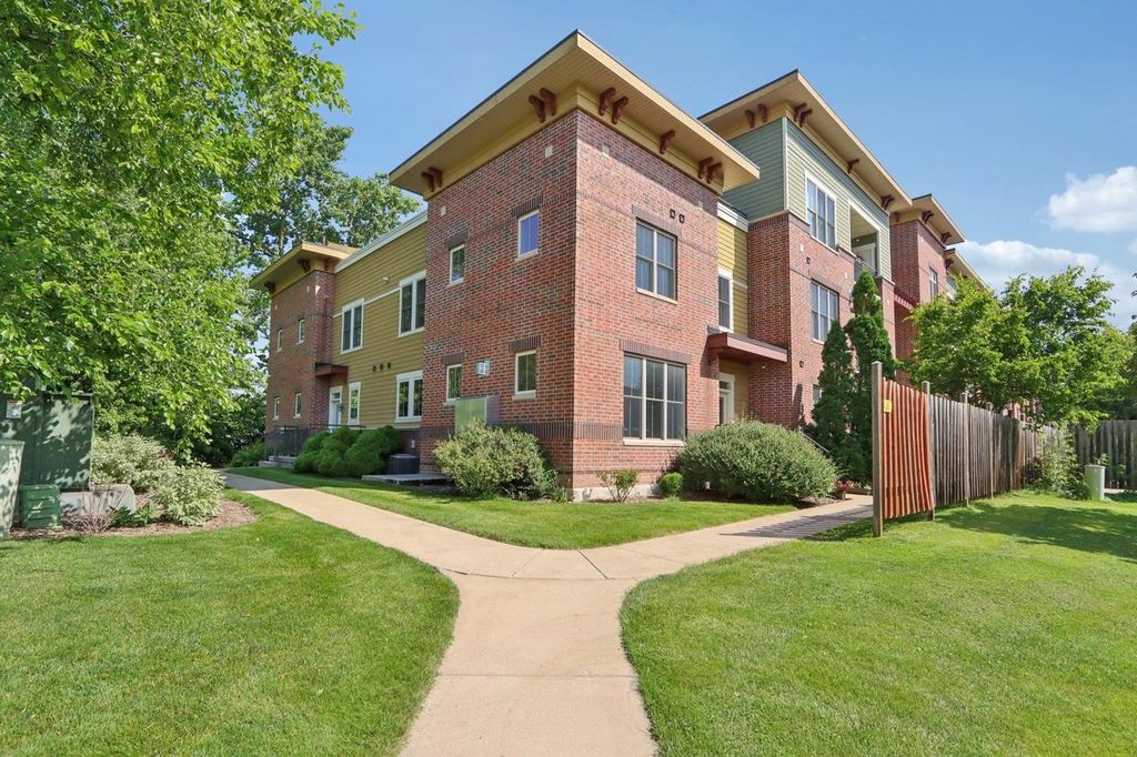 318 S Main Street, Verona, WI 53593