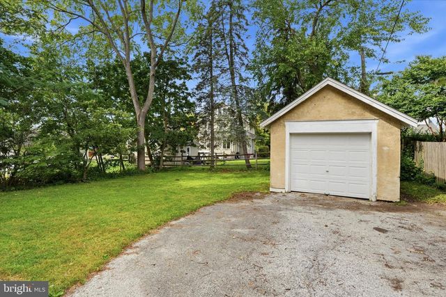 116 SAINT PAULS RD, Ardmore, PA 19003
