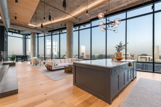 2430 Victory Park Lane 3204, Dallas, TX 75219