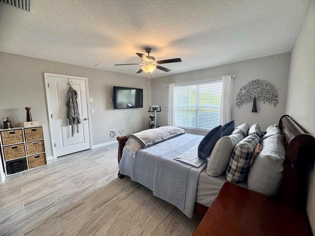 16605 MOSAIC OAR DRIVE, Wimauma, FL 33598