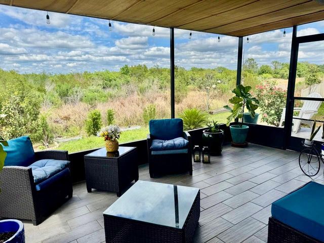 16605 MOSAIC OAR DRIVE, Wimauma, FL 33598